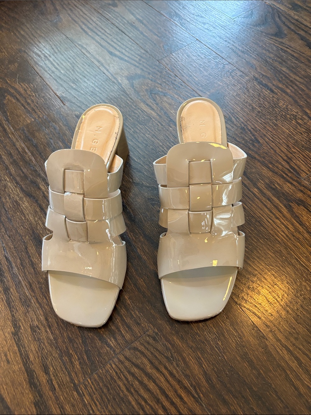 M. Gemi Patent Leather Woven Slide Sandals - Beige